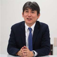 美崎 栄一郎
